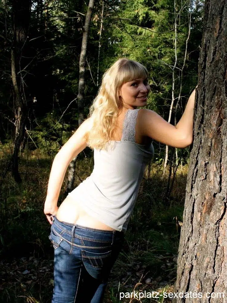Geile Milf sucht Rastplatzsex an der A20 mit fremden Herren Geile Milf sucht Rastplatzsex an der A20