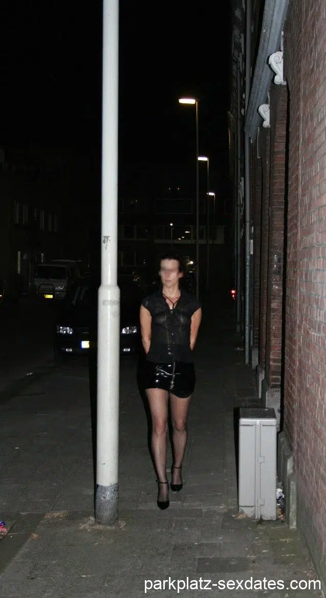 Lass dich in Berlin im Freien von mir vollpissen und anscheißen outdoorsex a100 berlin