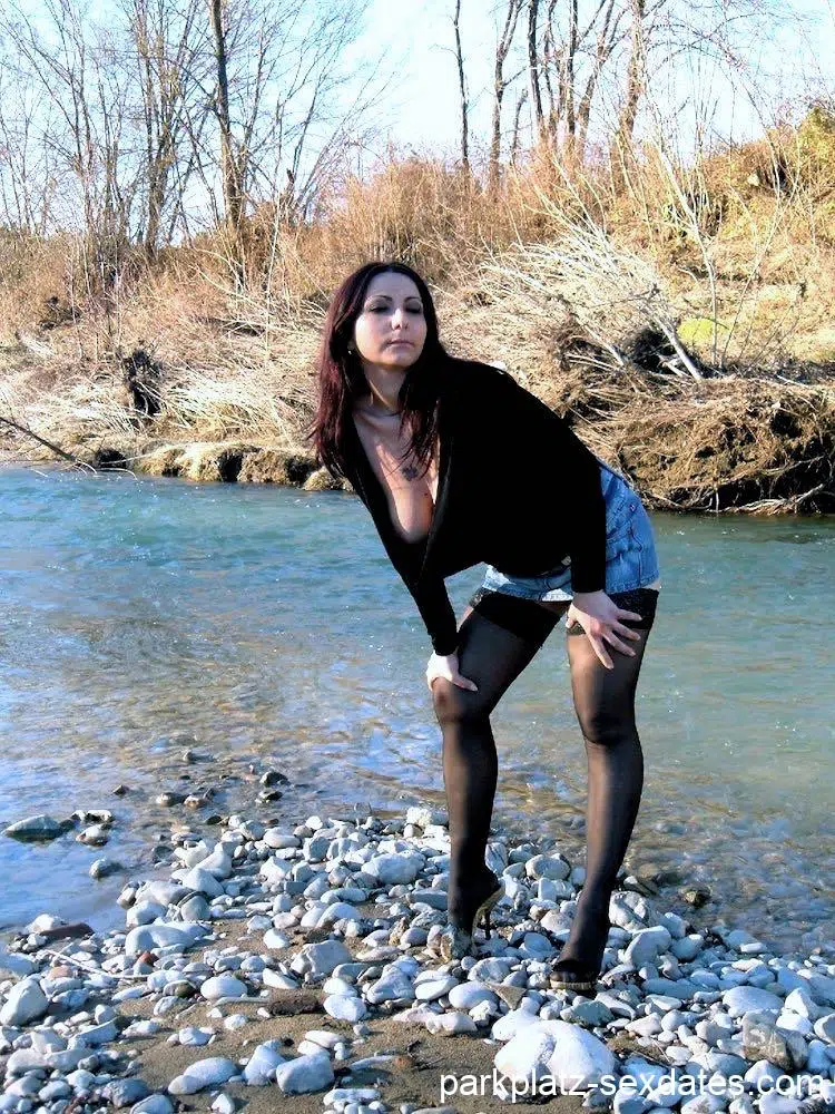 Outdoorsex im Raum Bitburg von untervögelter Sie gesucht Outdoorsex im Raum Bitburg