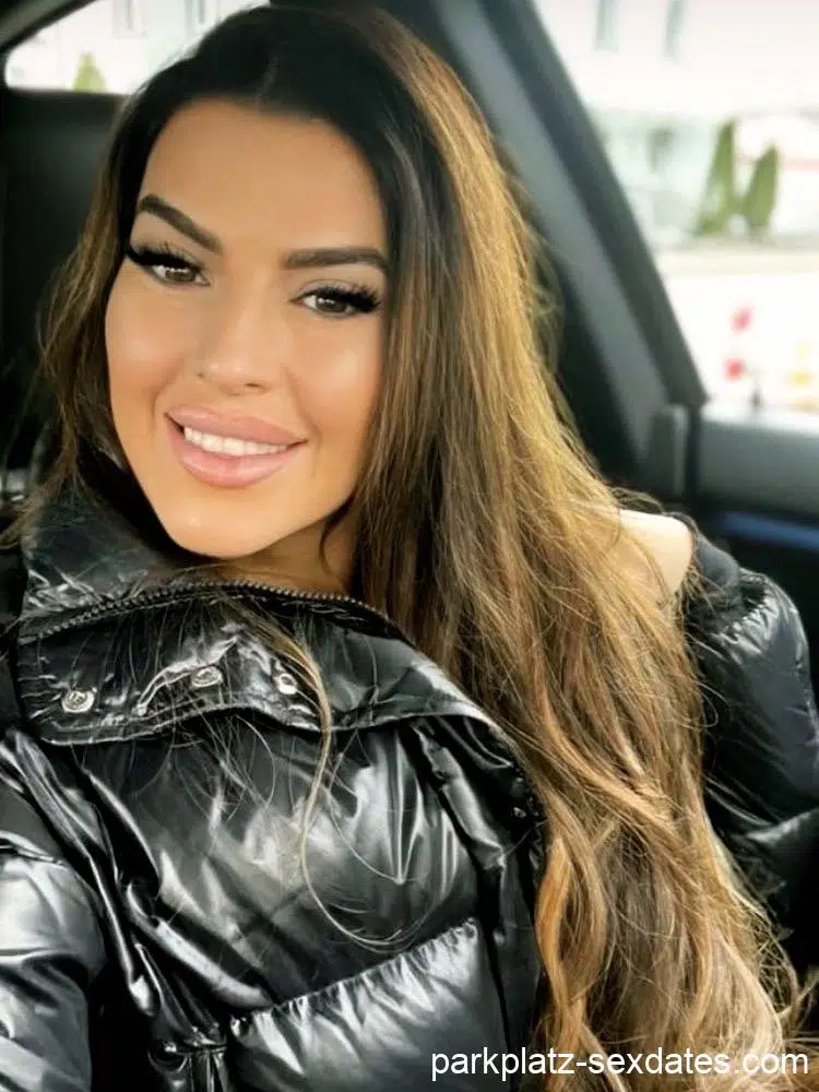 Schneller Quickie im Auto an der A8 bei Merzig gesucht schneller quickie im auto der a8